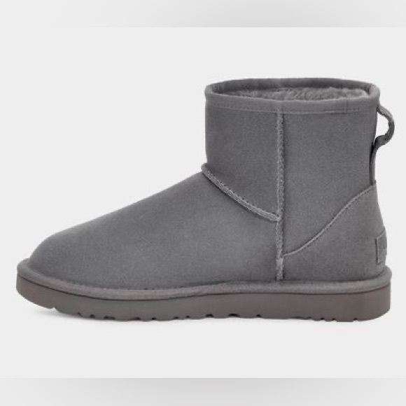 *Last Chance* UGG Classic Mini Side Logo II Suede Lighthouse Gray 🤍 - Picture 2 of 6